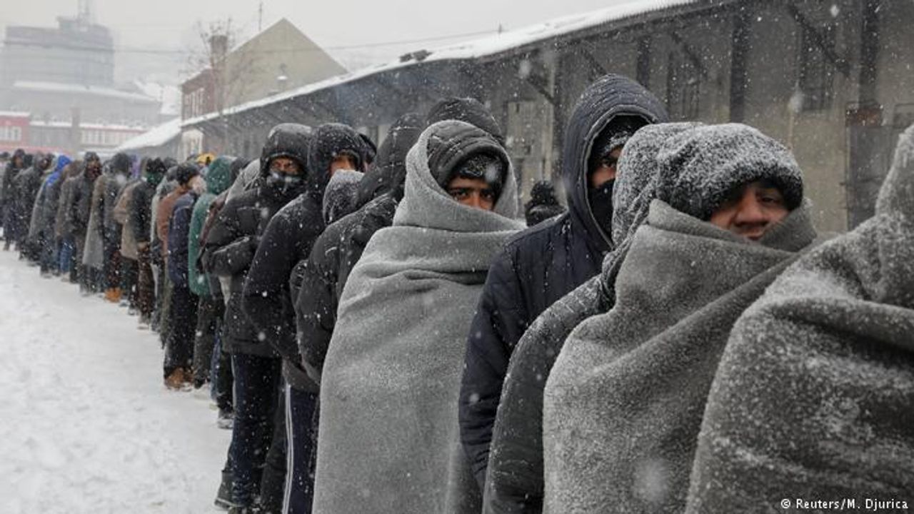 Hırvatistan sınırında mültecilerin hayatta kalma mücadelesi