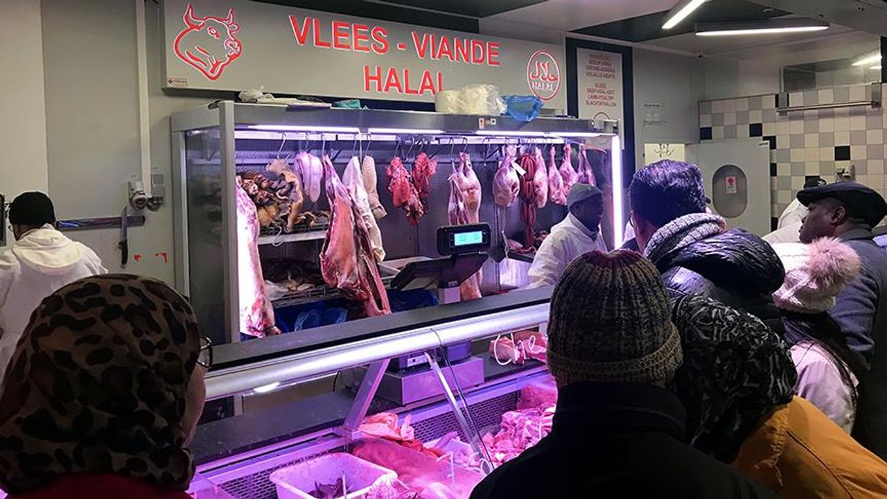 Belçika'da Helal Kesim Yasağına Tepki Büyüyor