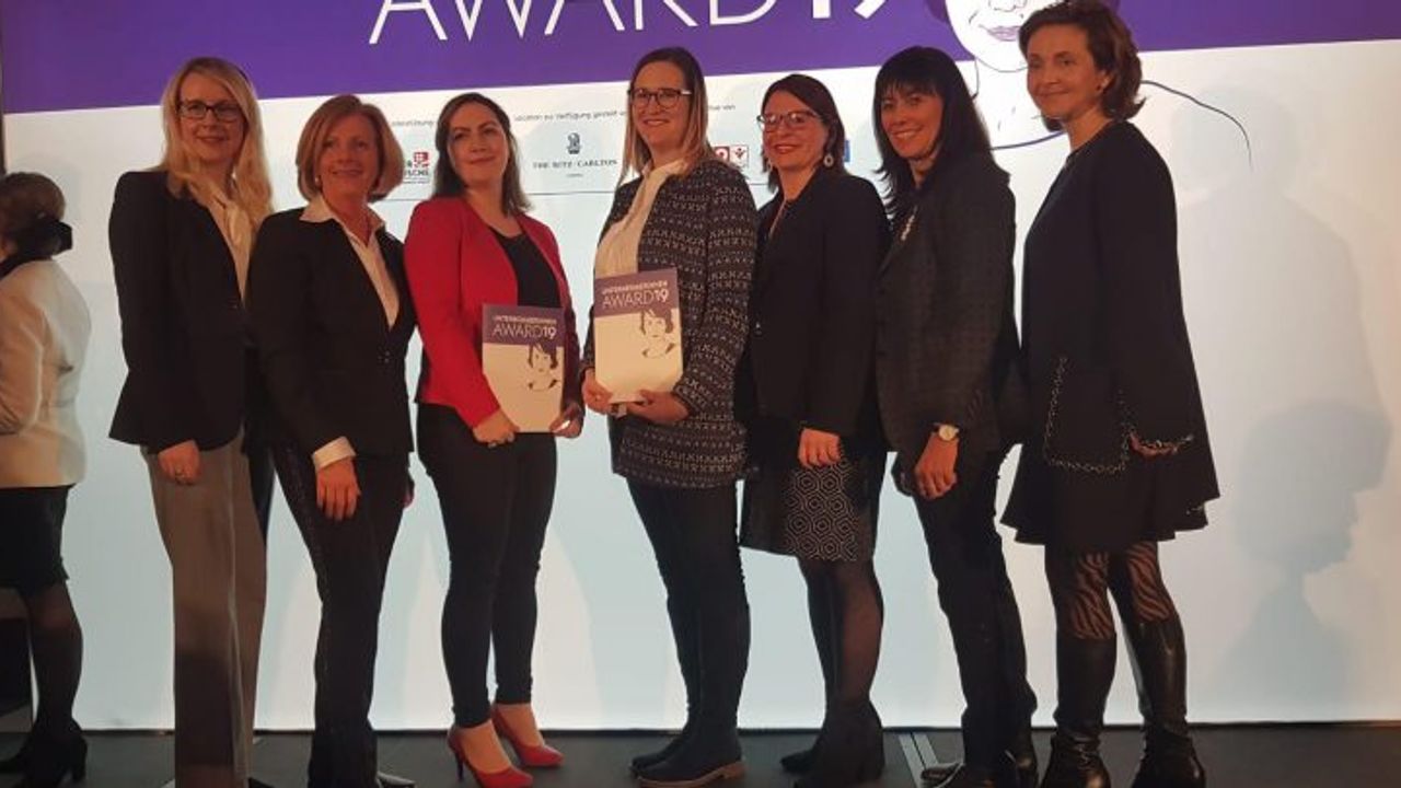 Avusturya'da Ümmü Gülsüm Büyüktepe Yılın İş Kadını seçildi