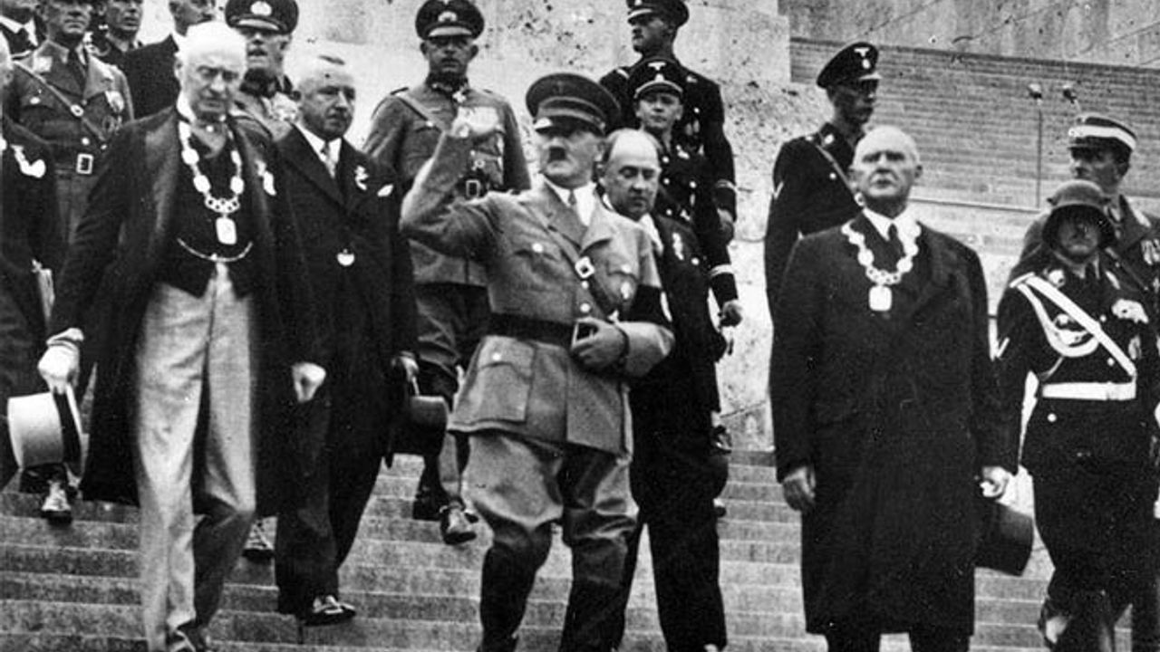Hollanda'da 'Hitler maaşı' alan 34 Hollandalı var