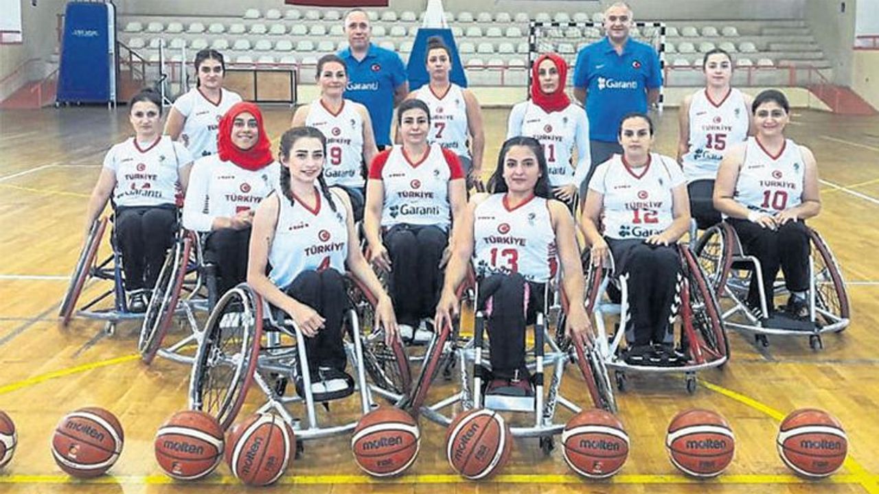 Rotterdam'da Tekerlekli Sandalye Basketbolu TÜRK bayan milli takımı Şampiyonluk için destek bekliyor