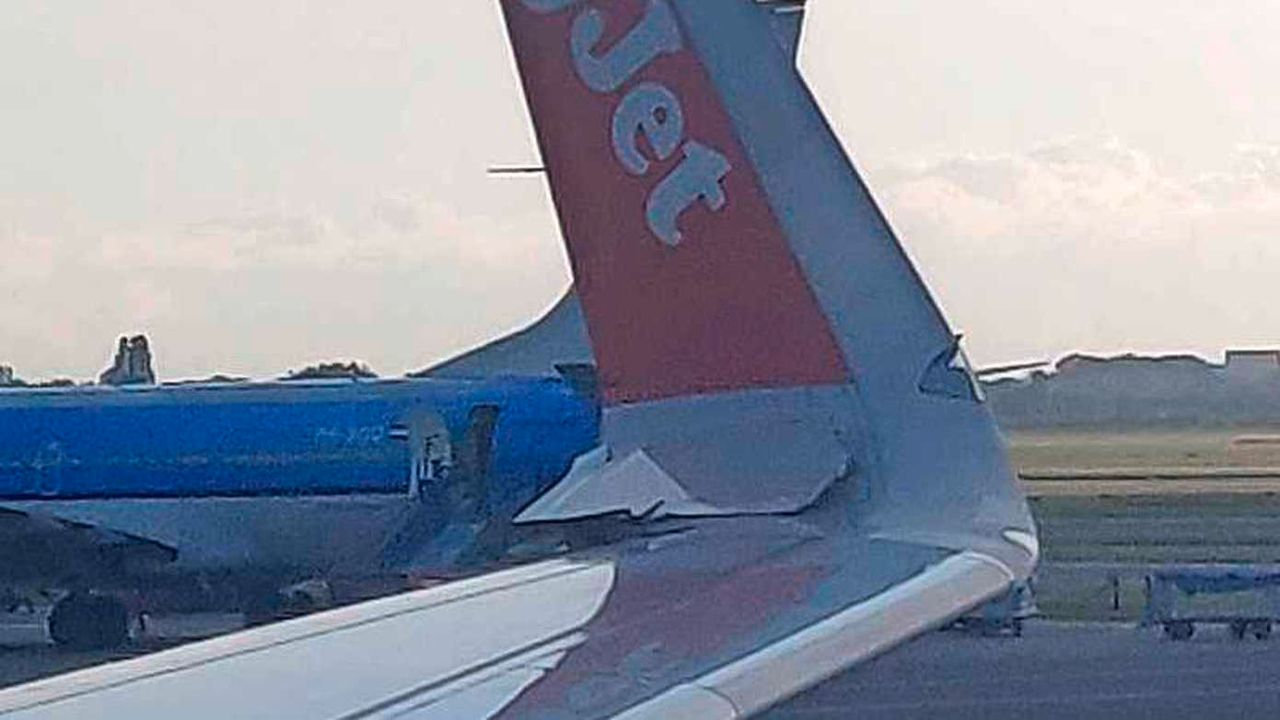 Amsterdam Schiphol Havalimanı'nda uçuşa hazırlanan iki uçak çarpıştı.