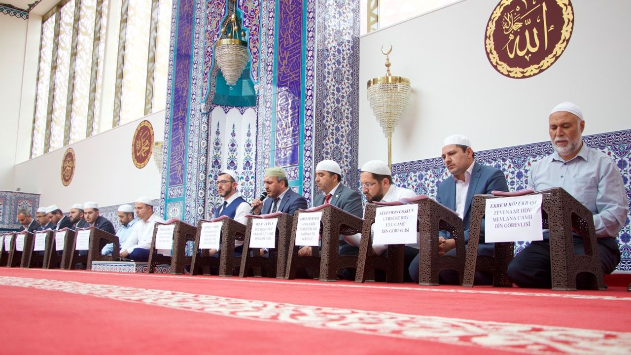 Hollanda'da '15 Temmuz Ahde Vefa ve Şehitleri Anma' etkinliği düzenlendi.