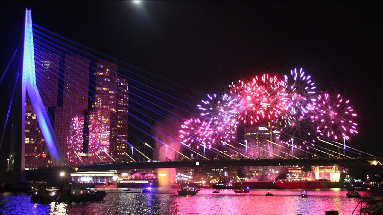 Hollanda'nın Rotterdam kentinde Dünya Liman Günleri Festivali