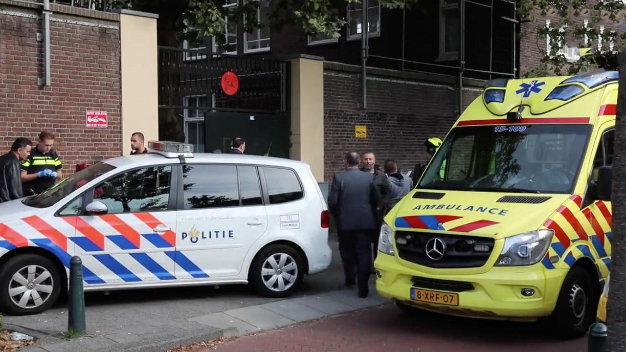 Hollanda'da cenaze töreninde bir Türk bıçaklanarak öldürüldü