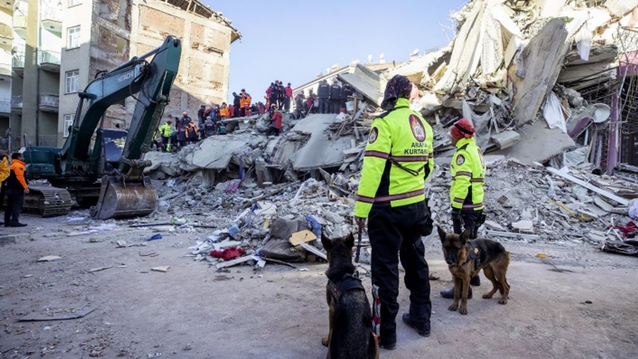 Hollanda Diyanet Vakfı’ndan Depremzedelere Yardım Kampanyası