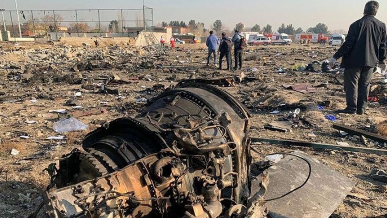 İran'da yolcu uçağı düştü! 176 kişi hayatını kaybetti
