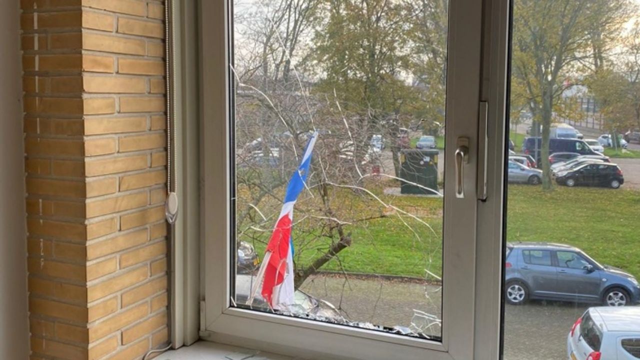 Hollanda'nın Zaandam kentinde bir camiye saldırı düzenlendi