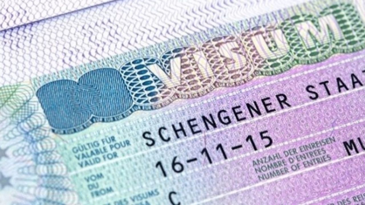Avrupa vizesine dijital aşı pasaportu şartı geliyor! Aşı olmayan Avrupa'ya giremeyecek