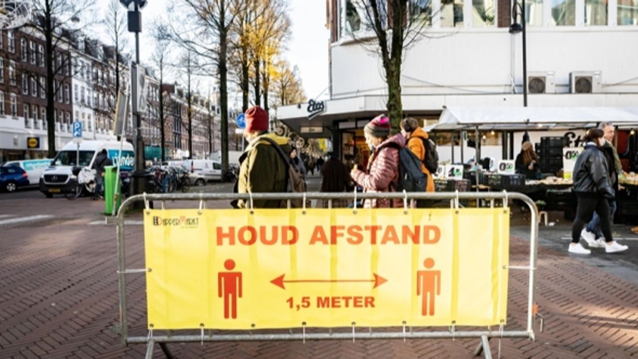 Hollanda'da günlük vaka sayısı düne göre 1260 kişi artarak 9 bine yaklaştı