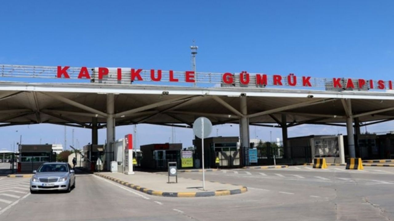 Yabancı plakalı araçların Türkiye'ye girişlerindeki 185 gün şartı kaldırıldı