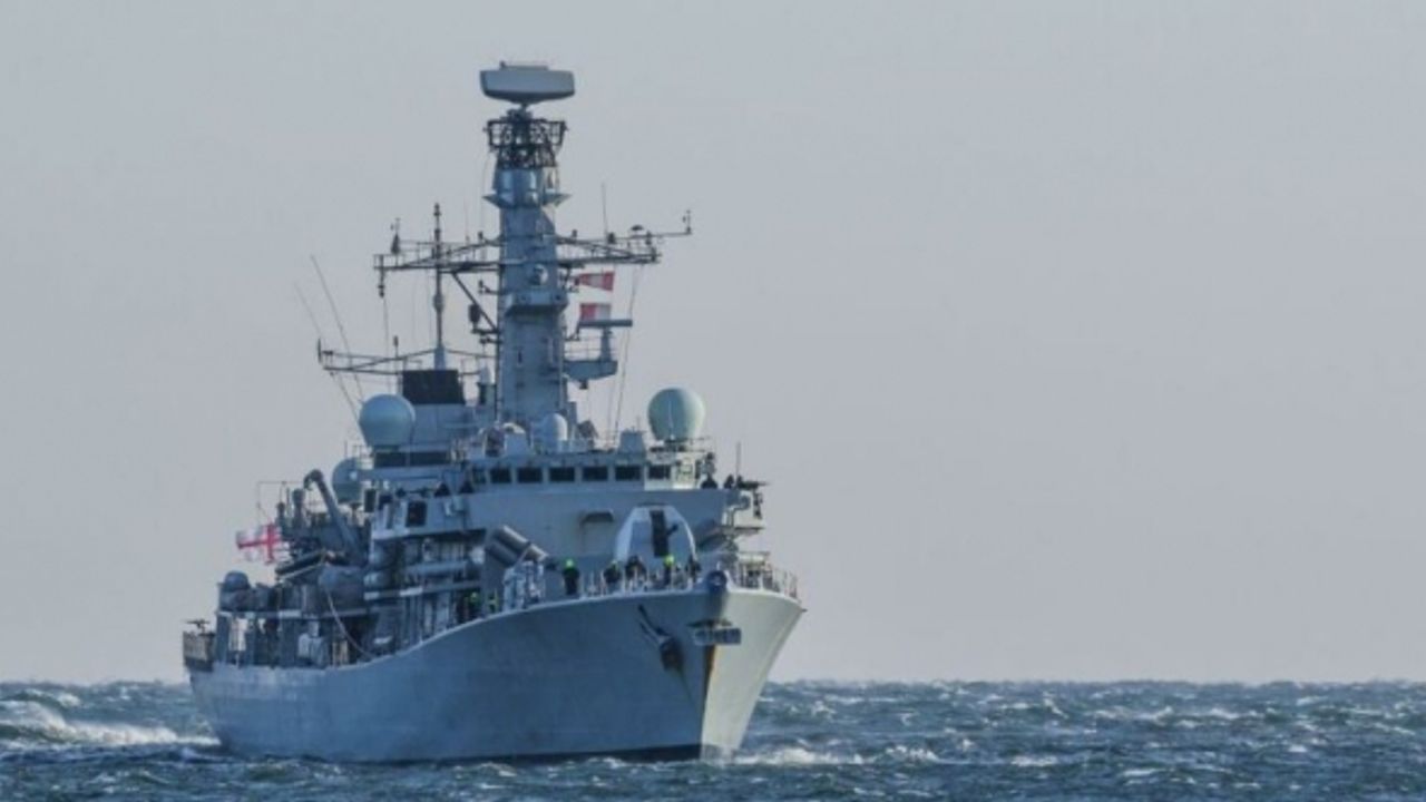 İngiltere ve Fransa arasında 'balıkçılık' gerilimi: Savaş gemileri gidiyor
