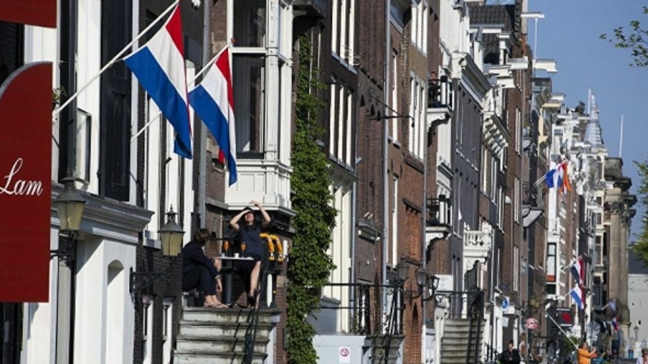 Hollanda İngiltere'den gelenlere zorunlu karantina uygulayacak