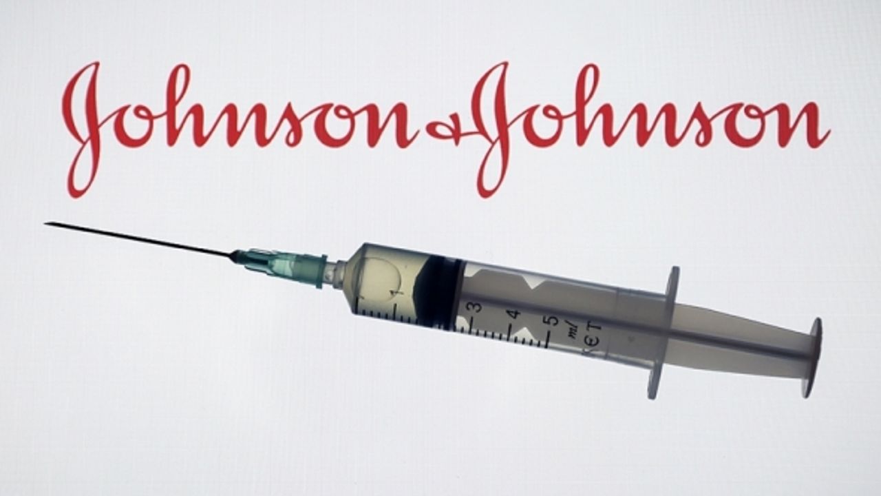 Hollanda'da 39 yaş ve altına Janssen aşısı kullanılmayacak