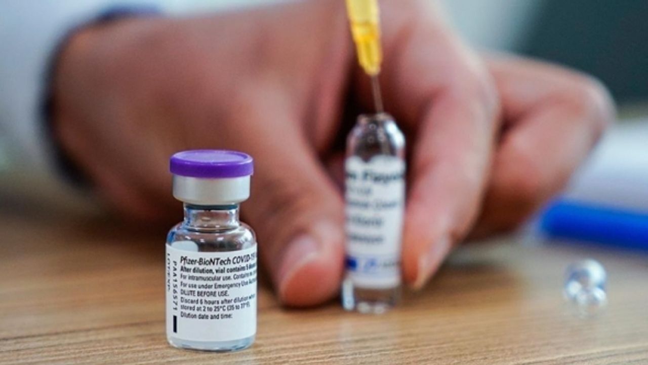 BioNTech iki doz aşının yetersiz kalabileceği nedeniyle üçüncü doz aşı onayı için başvurdu