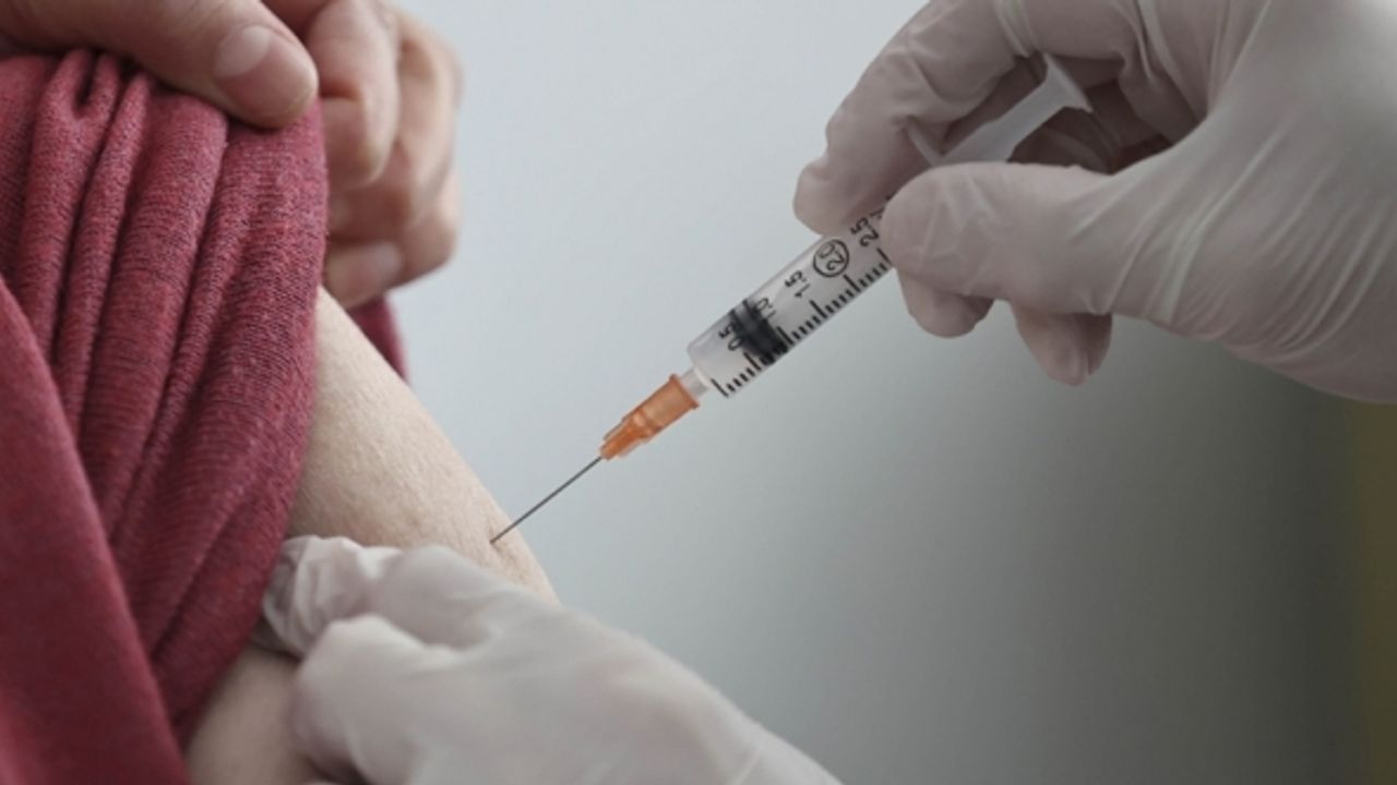 Hollanda’da destekleyici 3. doz aşı sonrası lenf bezi şişme vakalarında artış 