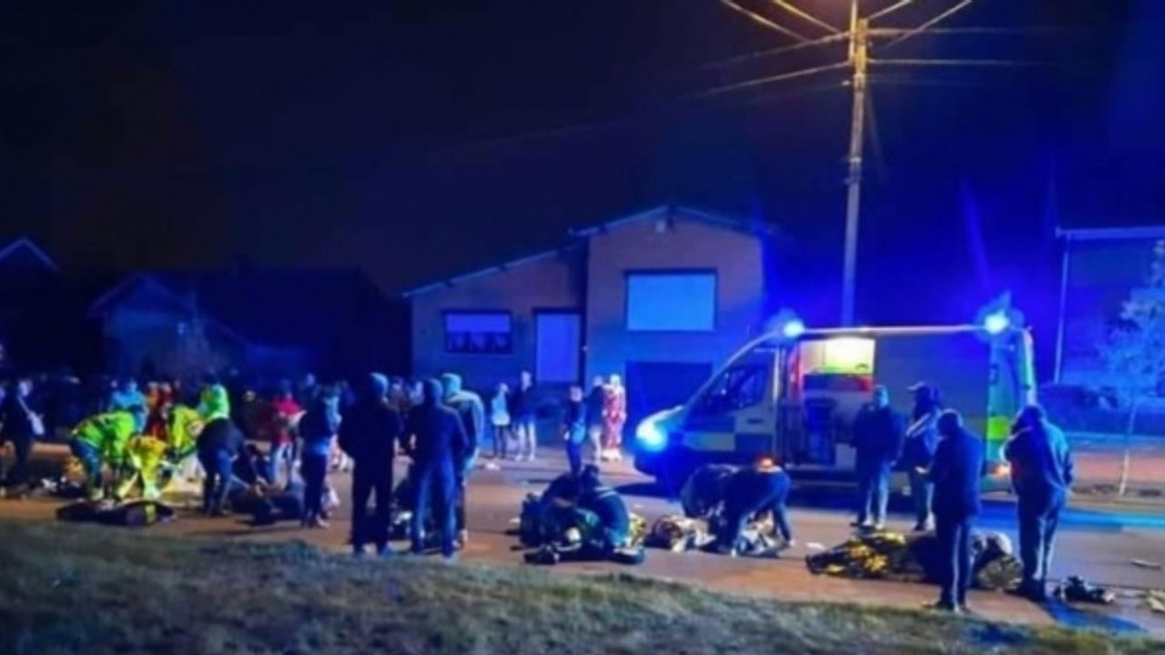 Belçika’da karnavala hazırlanan grubun arasına dalan araç 1'i çocuk 6 kişiyi öldürdü!