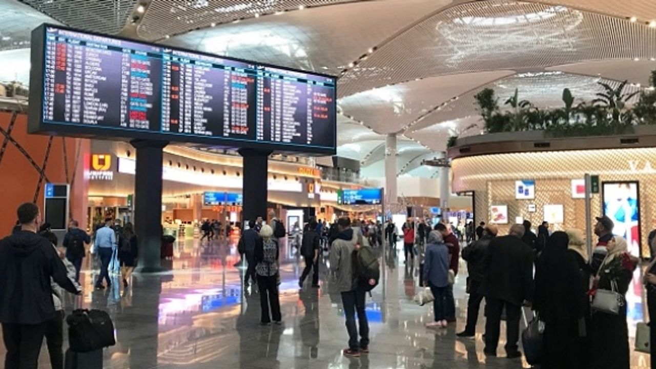 Türkiye’ye giriş yapan bir turistin cebinden 735 bin euroluk pırlanta çıktı