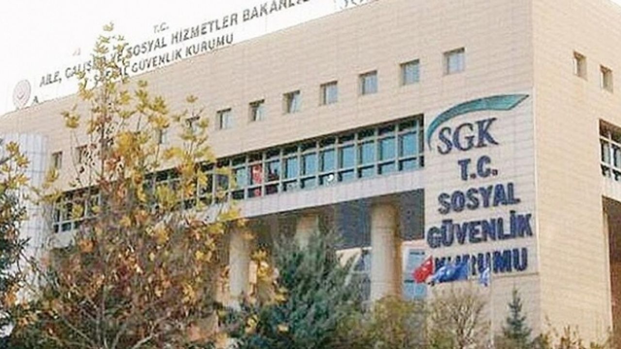 Yurtdışı borçlanmasıyla emekli olan vatandaşlar, bu belgeleri SGK’ya iletmezse aylıkları kesilecek!