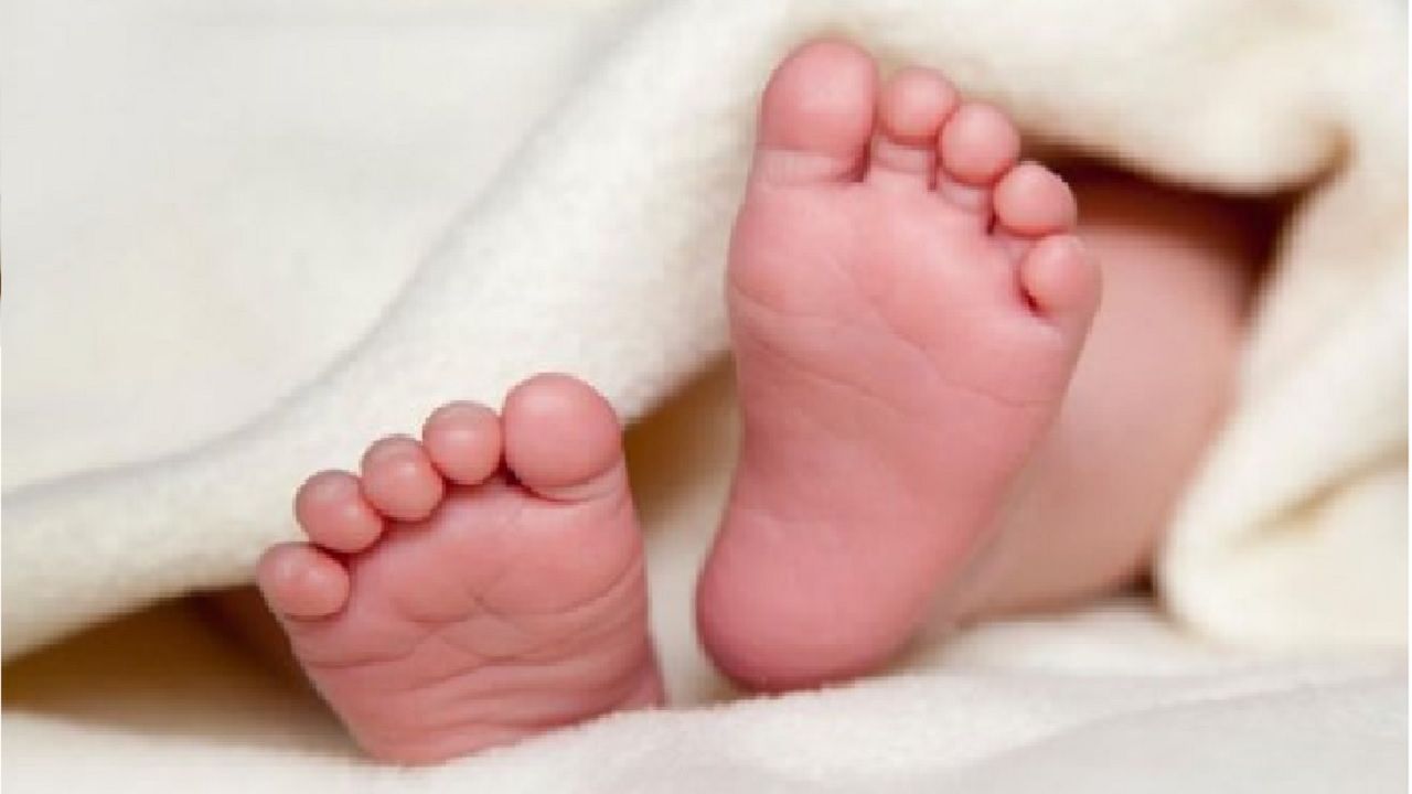 Avusturya’da evde sünnet edilmek istenen 17 günlük bebek, aşırı doz narkozdan hastanelik oldu