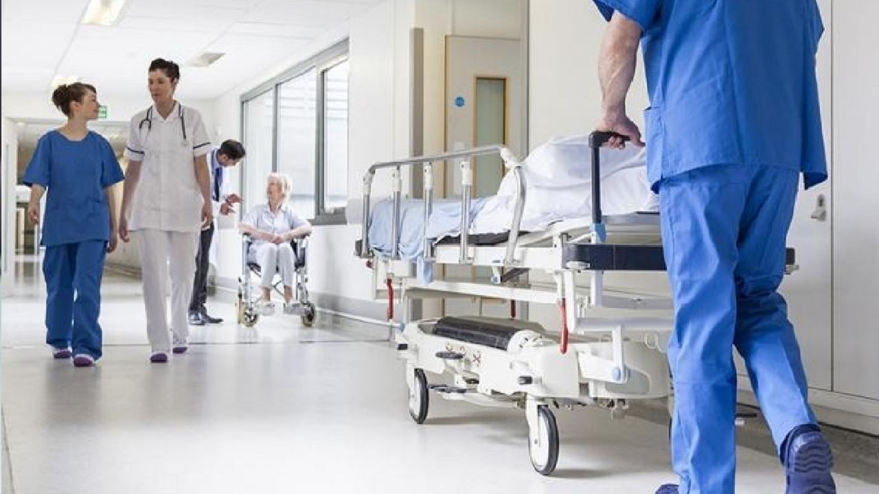 Hollanda’da corona tedavisi için hastaneye yatanların sayısı artıyor