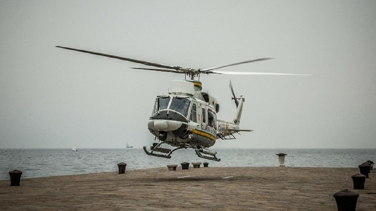 İtalya'da içinde 4'ü Türk, 7 kişinin bulunduğu helikopter kayboldu