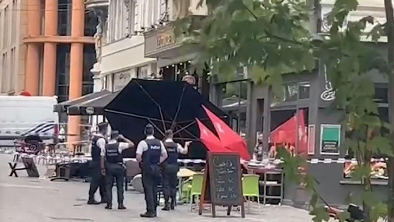 Belçika’da minibüs kafede oturanlara çarptı, 6 kişi yaralandı
