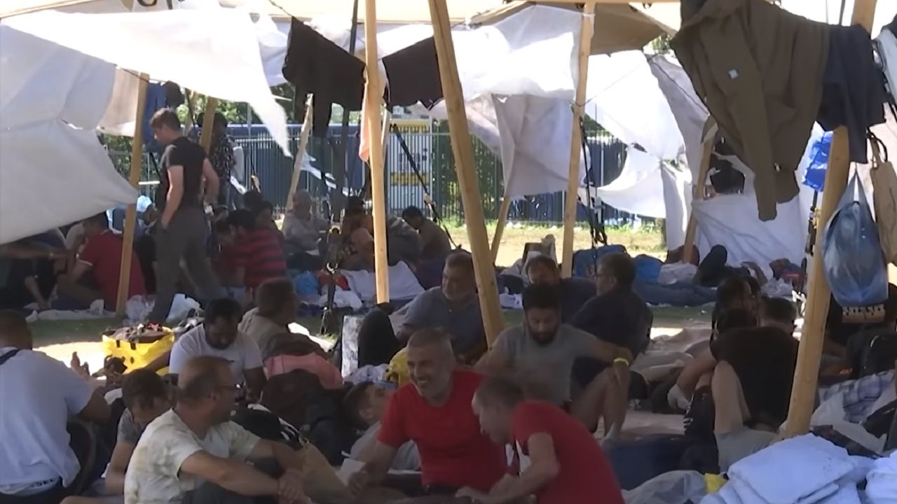 Hollanda’da sığınmacı sınırlaması: Türkiye’deki kamplardan mülteci kabulü askıya alındı