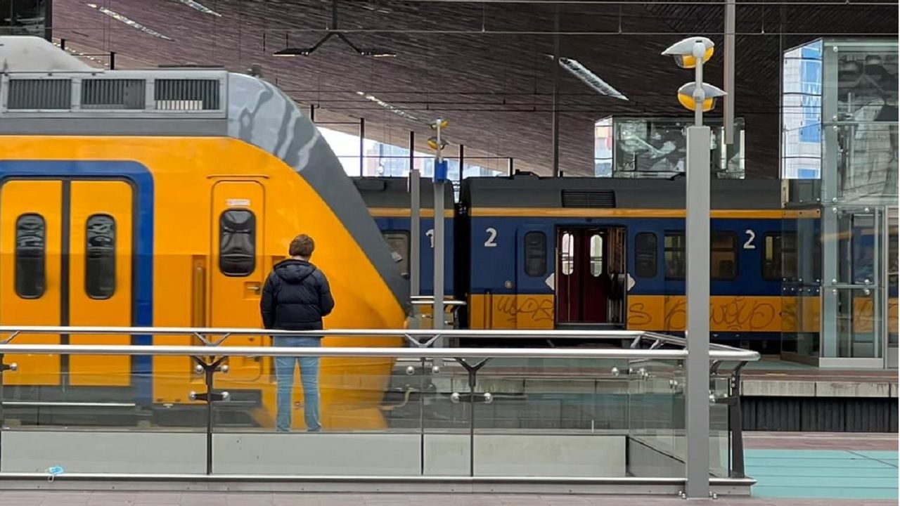 Hollanda’da NS grevi: Schiphol istasyonu hariç tüm kuzey batıda seferler iptal
