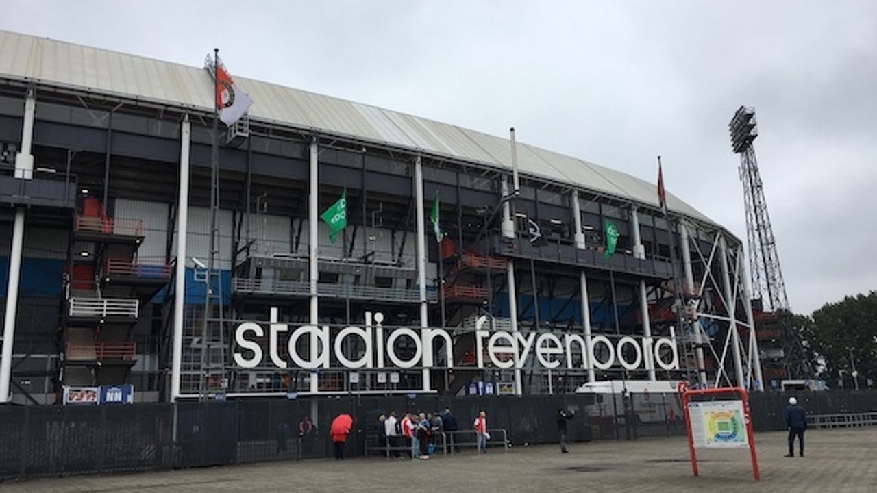 Hollanda'da Feyenoord takımının kaptanı Orkun Kökçü, LGBT bandını takmayı red etti