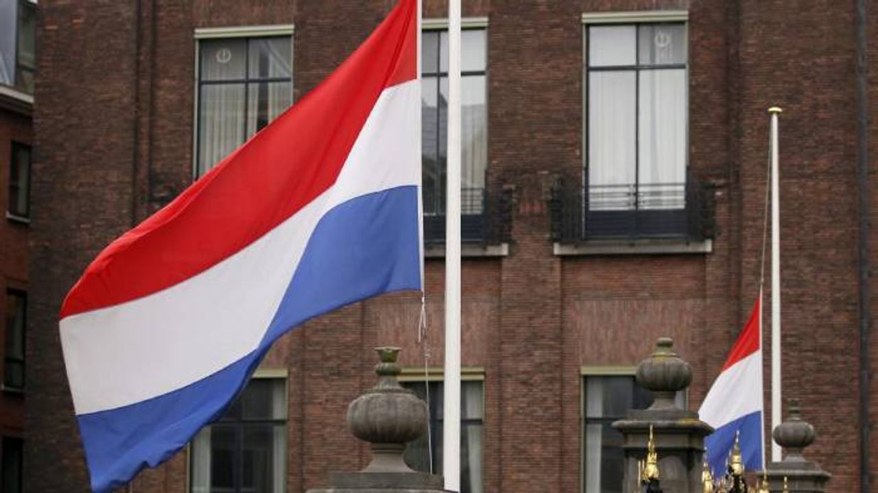 Hollanda dünya çapında 8 yerde kölelik için özür dileyecek