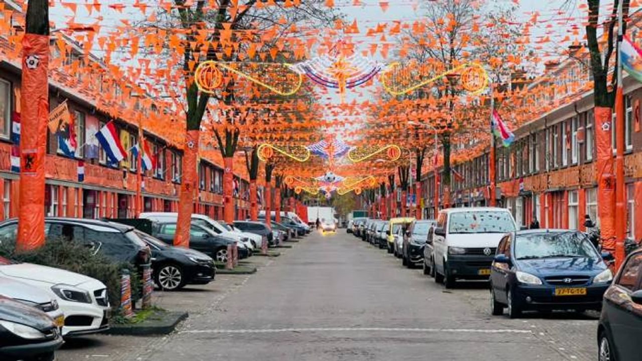 Hollanda'nın en güzel Oranje sokağı