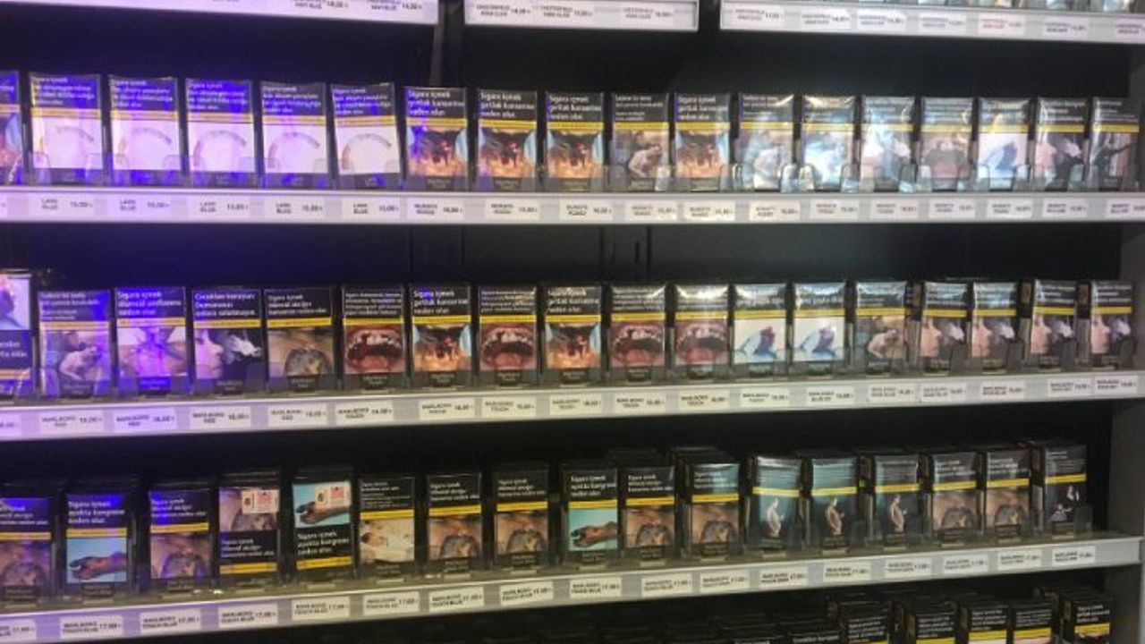 Hollanda ve Belçika otomatlar ve süpermarketlerde sigara satışını yasaklıyor