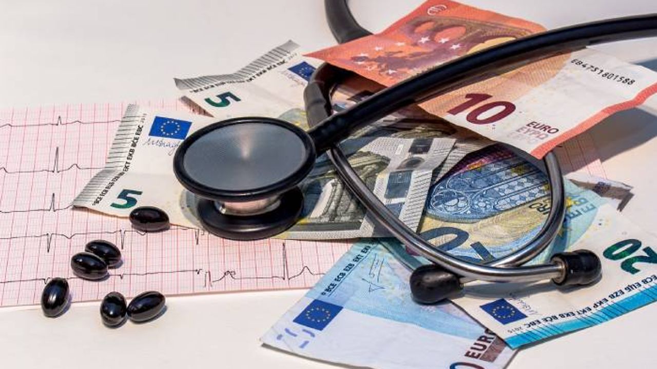 Hollanda’da sağlık sigortası katkı payı, tedavi başına 150 euro ile sınırlandırılacak