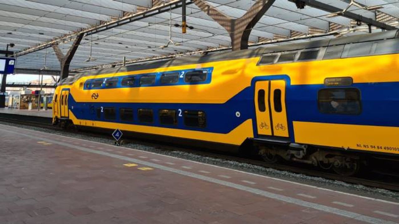 Hollanda'da bir tren kondüktörünün ‘Akdeniz tipli yankesiciler’ anonsu tepki çekti