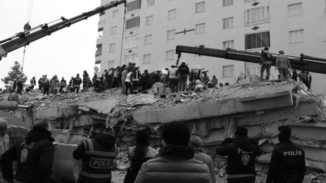 Kahramanmaraş depremi: Can kaybı 8 bin 574'e yükseldi!