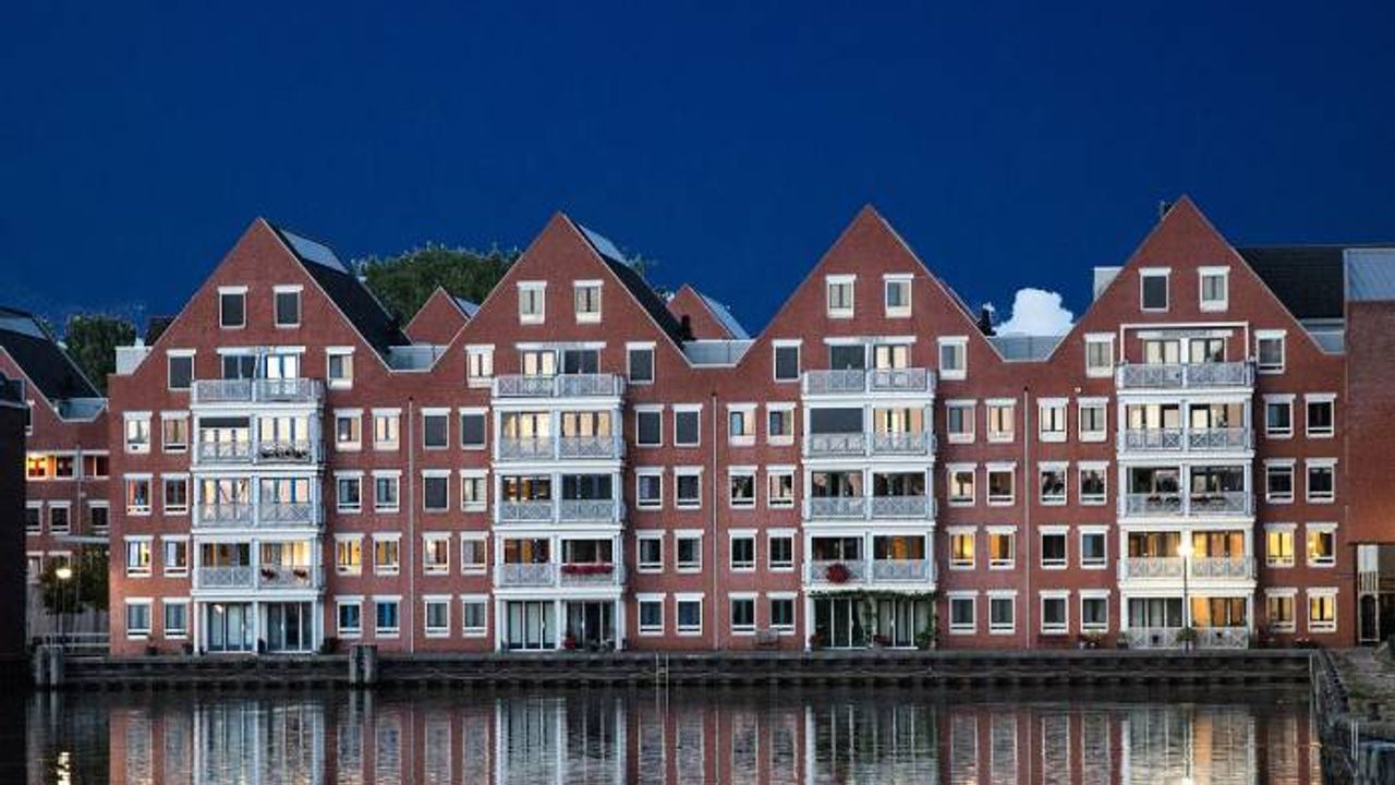 Hollanda’da sosyal konut kiralarının 575 euroya düşürülmesine Meclis’ten onay