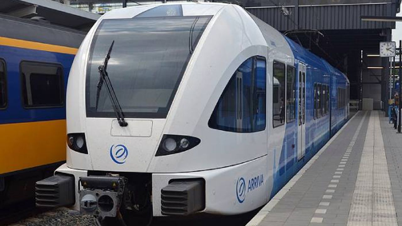 Hollanda’da toplu taşımada grev dalgası büyüyor, bugün Arriva trenleri çalışmayacak!