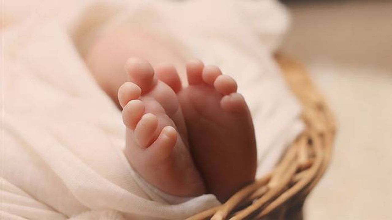 Rotterdam'da bir hastanede vefat eden bebeğin babası gözaltına alındı