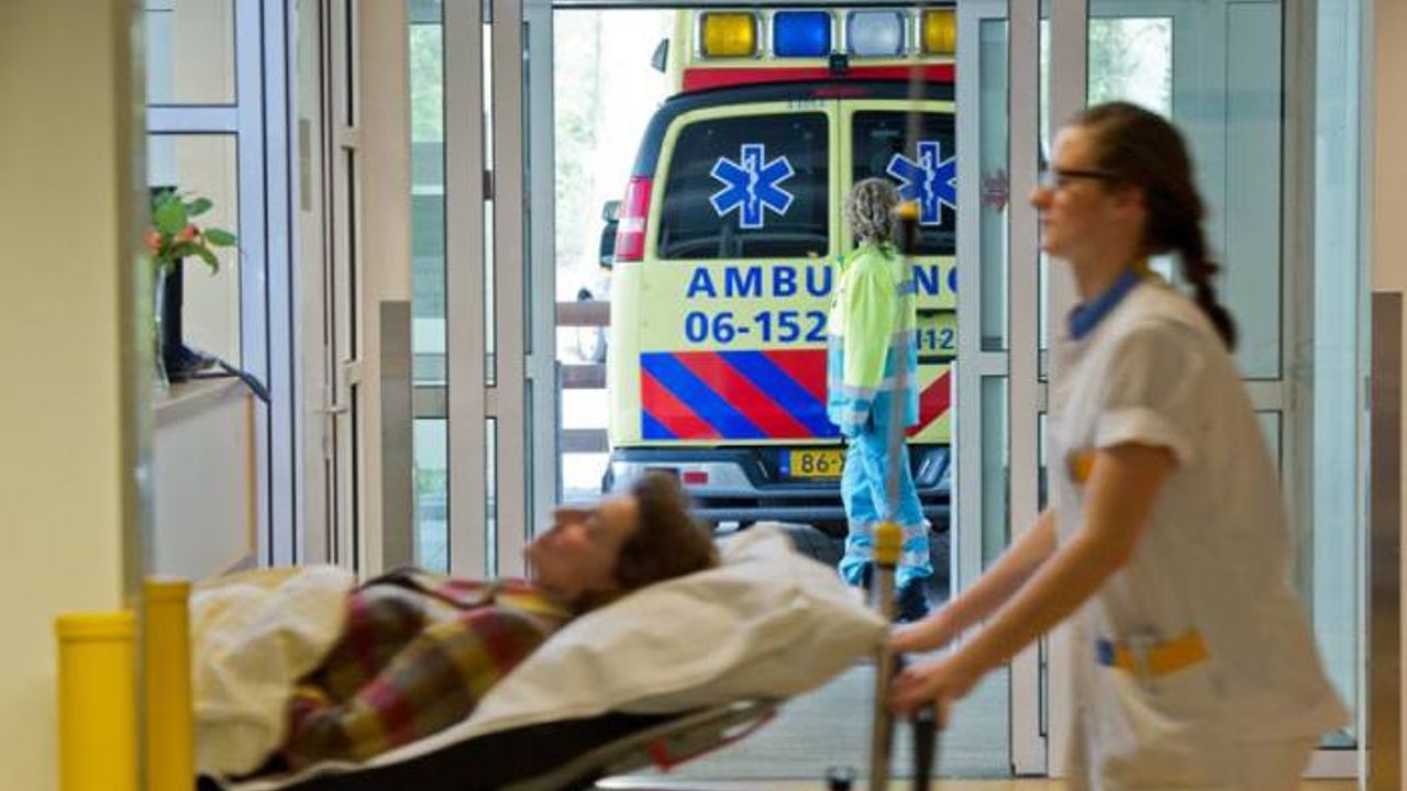 Hollanda'da 64 hastanede grev: Sadece acil servisler açık