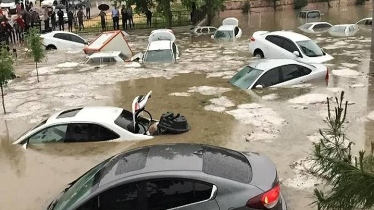 Adıyaman ve Şanlıurfa'daki su baskını nedeniyle 5 kişi hayatını kaybetti