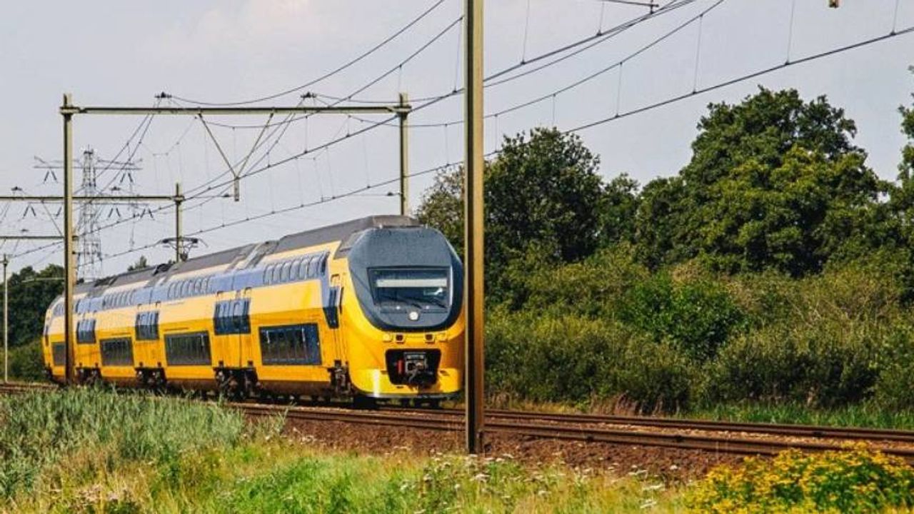 Rotterdam - Amsterdam hızlı tren seferleri azaltıldı, hız sınırı düşürüldü!
