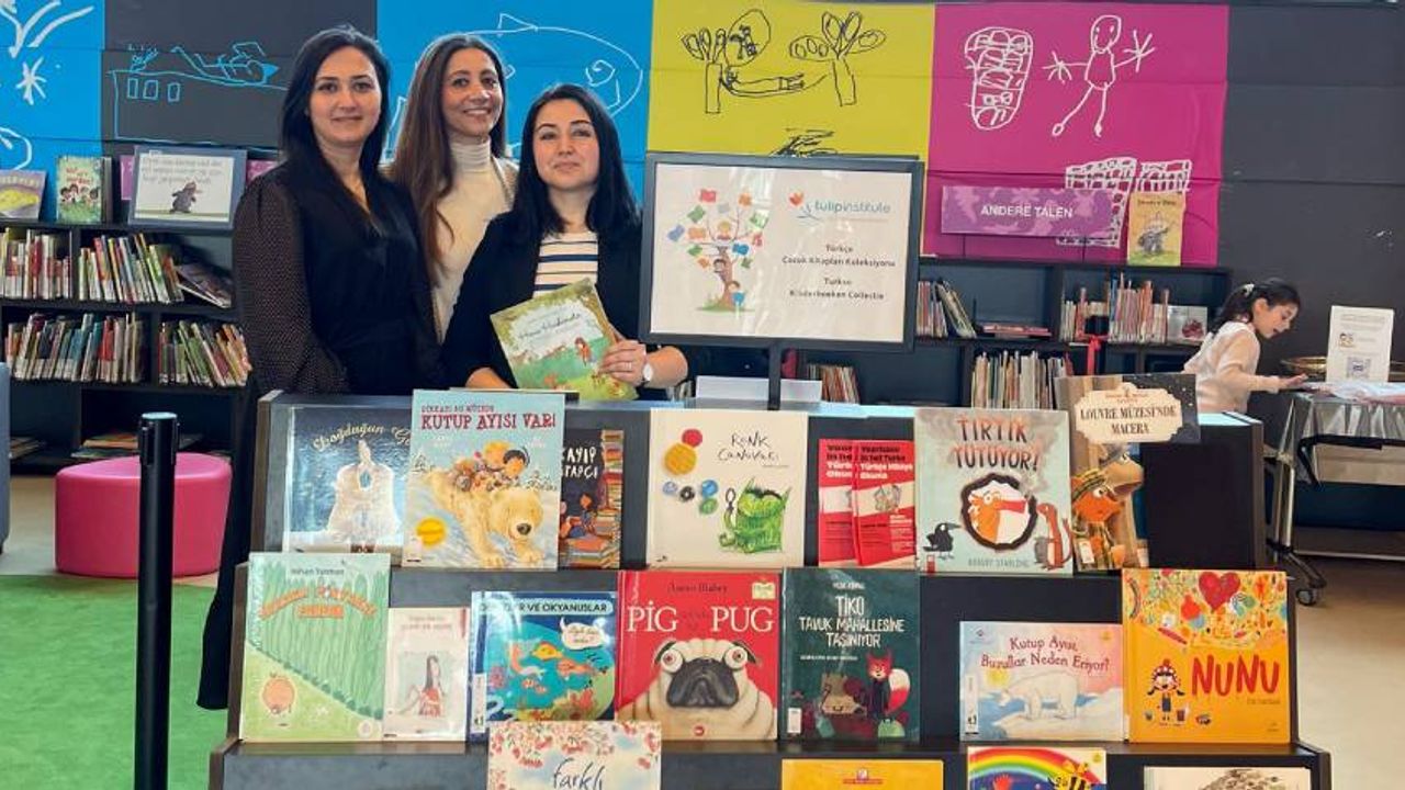 Tulip Enstitüsü Hollanda’daki kütüphaneleri Türkçe kitaplarla zenginleştirmeye devam ediyor