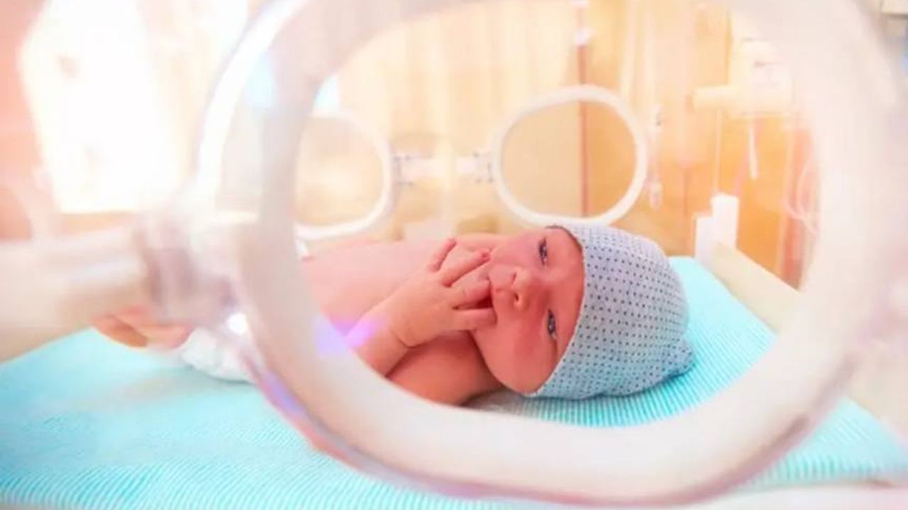 Belçika'da yenidoğan her bebeğe SMA erken tarama testi uygulanıyor