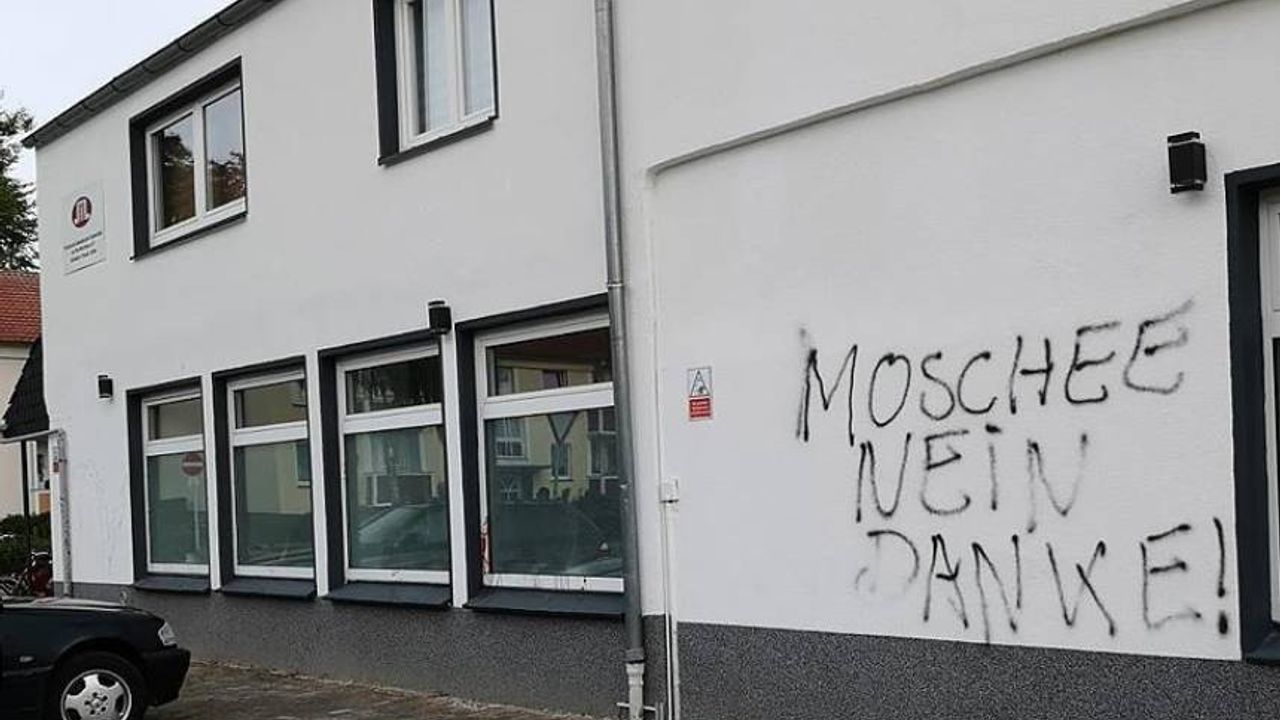 Almanya'da 2022'de her gün 2 Müslüman karşıtı ırkçı vaka yaşandı