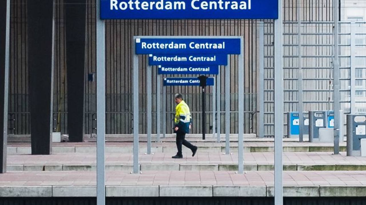 Rotterdam'da hafta sonunda tüm tren seferleri iptal