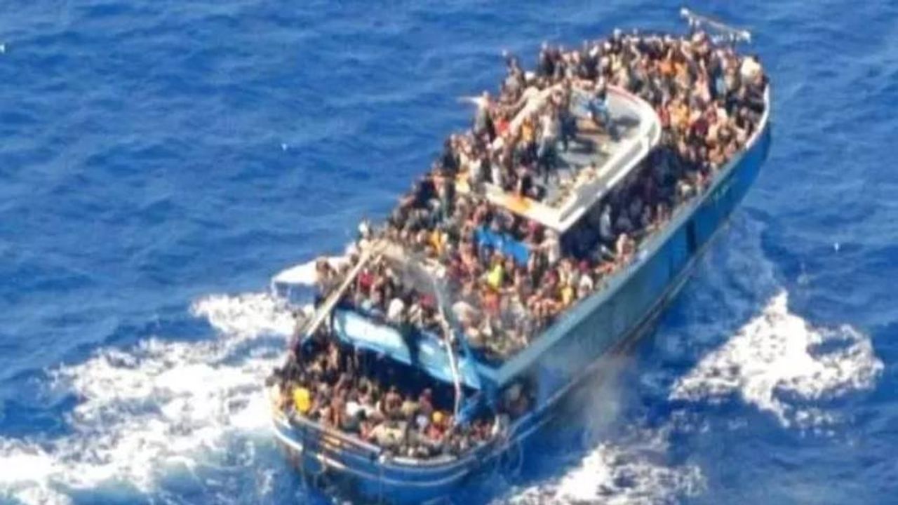 BM: Yunanistan açıklarındaki tekne faciasında kaybolan 500 kişiye halen ulaşılamadı