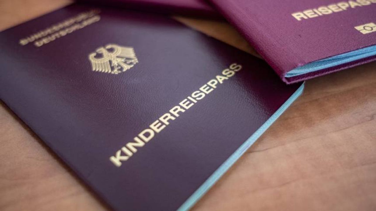 Almanya’da çocuk pasaportları 2024'ten itibaren kaldırılıyor