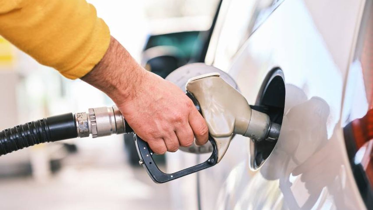 Hollanda'da benzin fiyatları artmaya devam ediyor