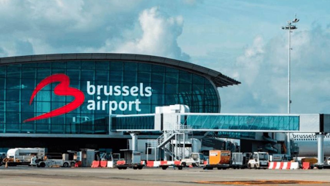 Brüksel Havalimanı'ndaki yoğunluk gelen yolcuyu isyan ettirdi